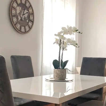 41 Calle Espronceda * 알리칸테