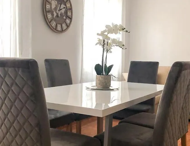 41 Calle Espronceda Apartament