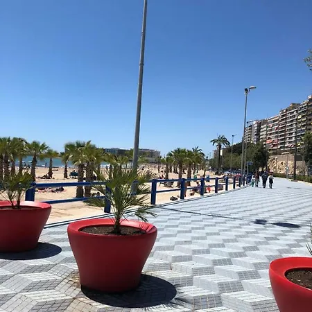 شقة 41 Calle Espronceda لقنت
