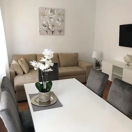 شقة 41 Calle Espronceda لقنت