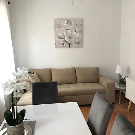 41 Calle Espronceda شقة لقنت